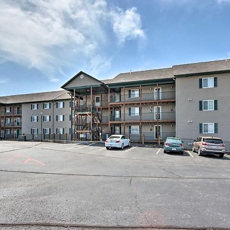 Step-Free Camdenton Condo With Boat Ramp, Dock, Slip 外观 照片