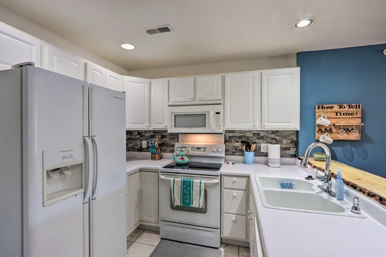 Step-Free Camdenton Condo With Boat Ramp, Dock, Slip 外观 照片