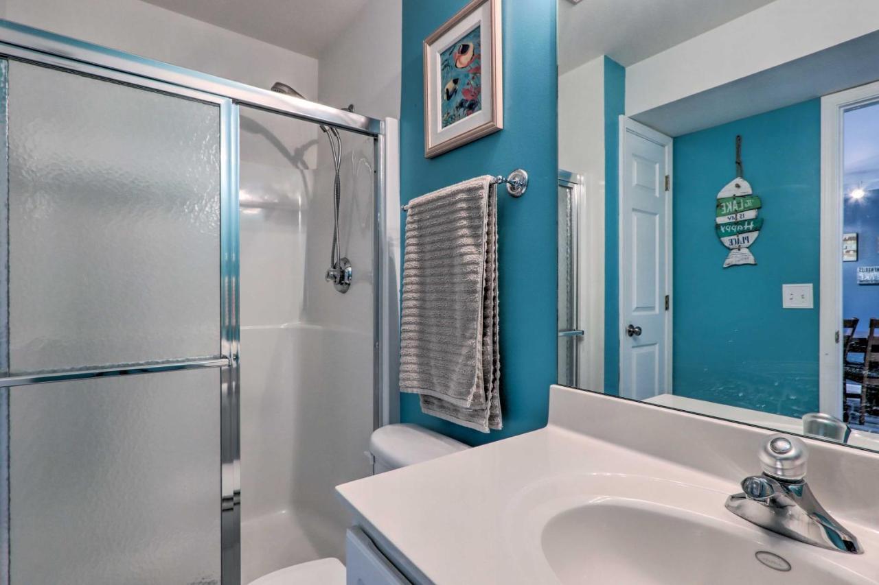 Step-Free Camdenton Condo With Boat Ramp, Dock, Slip 外观 照片